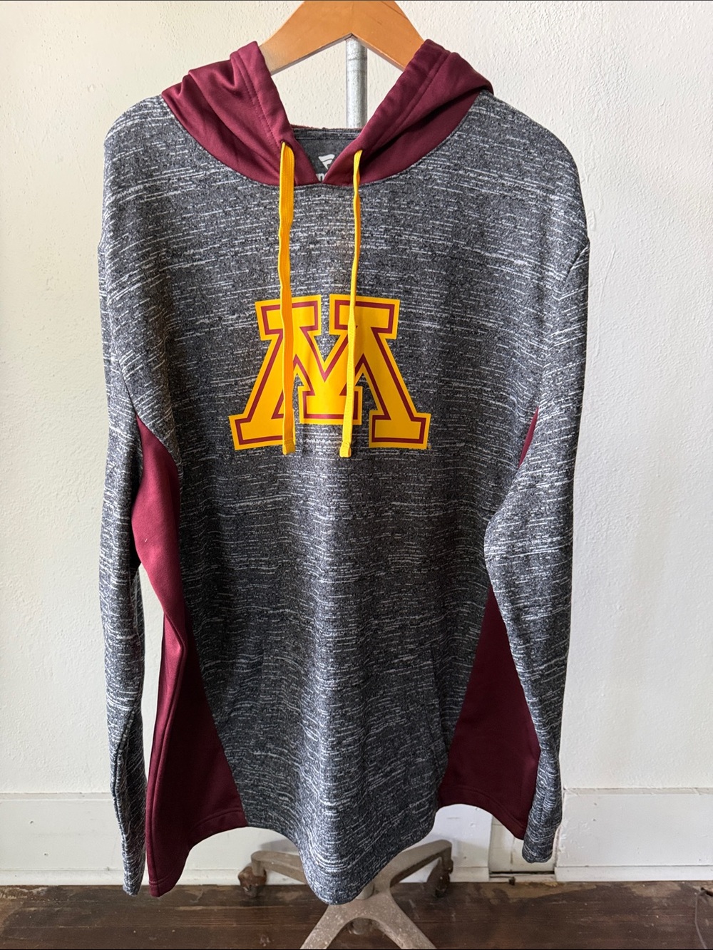 Minnesota Golden Gophers Hoodie Size XXL